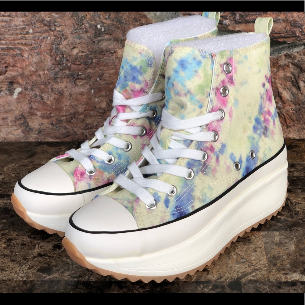 NEW Madden Girl Winnona Flatform High-Top Sneakers - Picture 3 of 10